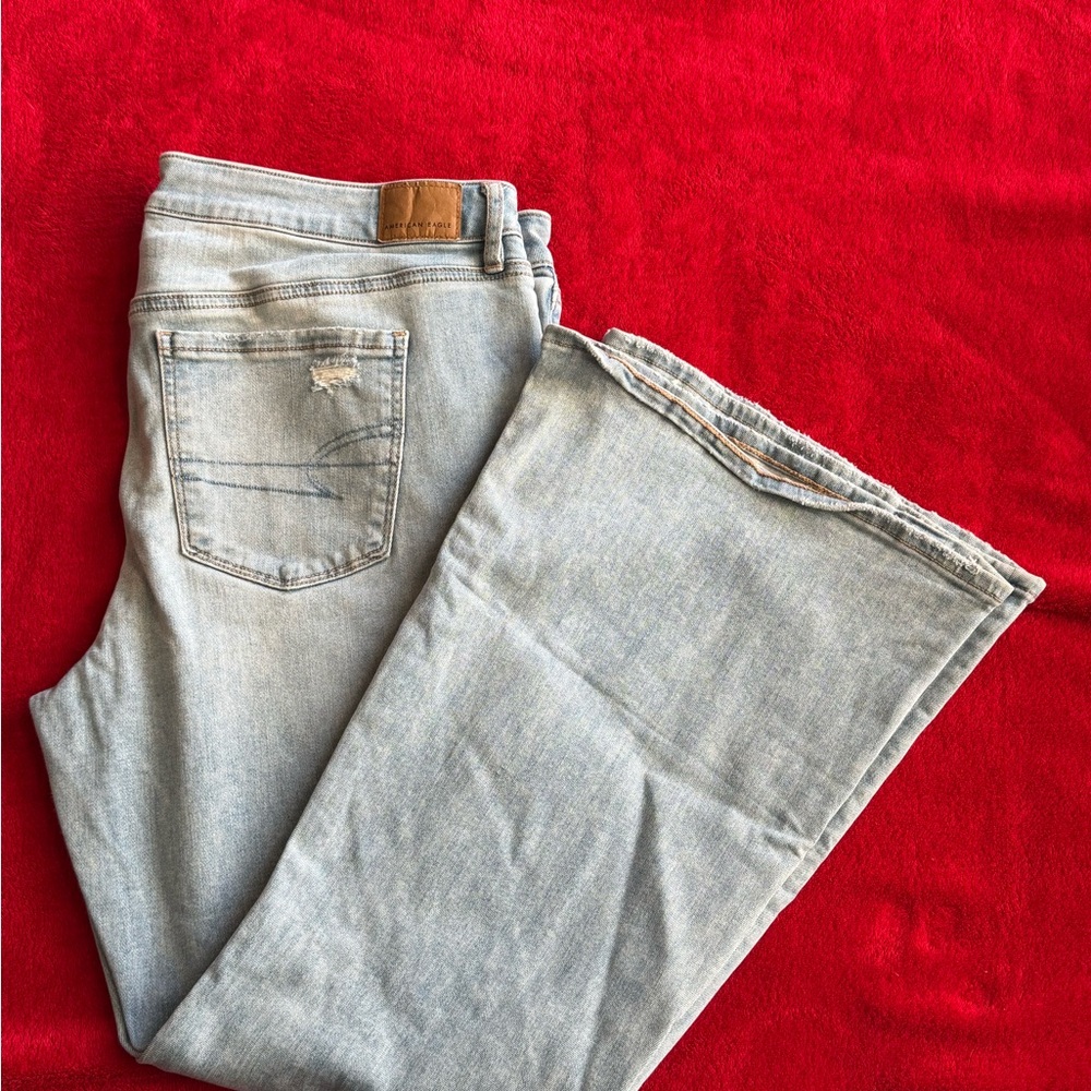 American Eagle Light Blue Denim Jeans
